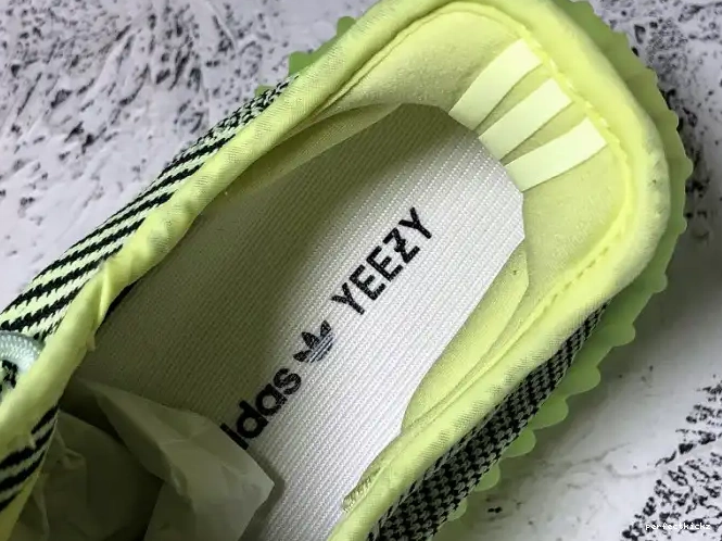Yeezy Adidas Boost V2 